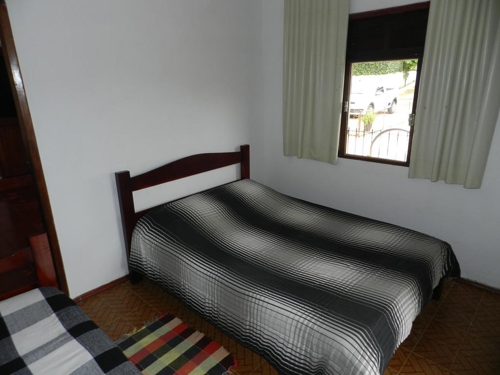 Pousada Hospedaria Santa Clara Santa Rita de Jacutinga Ruang foto