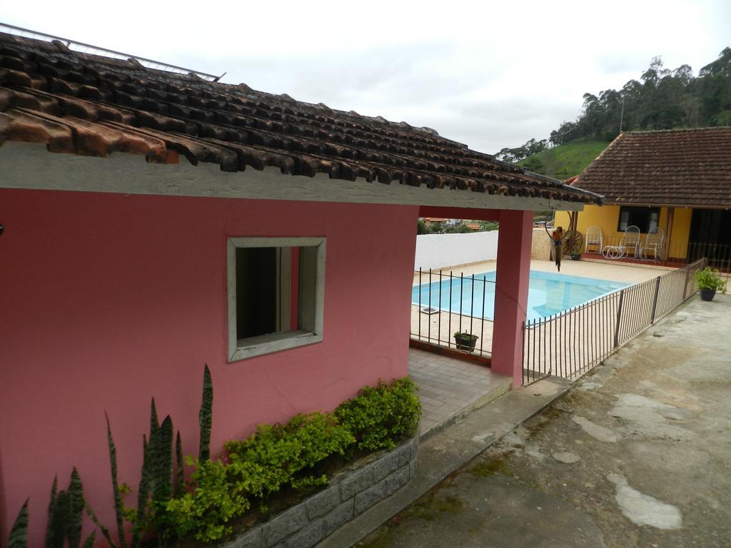 Pousada Hospedaria Santa Clara Santa Rita de Jacutinga Bagian luar foto